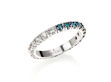 Crieri eclissi anello eternelle in oro bianco con diamanti blu e bianchi